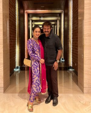 Preetha Vijayakumar Instagram - Blessed with the Best 🙌😇
#birthdaygirl #besthusbandever #daddyslittlegirl #mysismybestie #myboysmyworld #jan10 #lovemyfamily 
@raw_mango @nidhis_journal @danam_mua @efflorescence_bridal_flowers @versace
