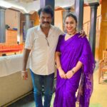 Preetha Vijayakumar Instagram - In between a shot with my hardworking Husband 🤗 #yaanai #shootingspot #directorslife #karaikudidiaries #hardwork #sincerity #somuchtolearnfromhim #proudwife #lovethismansomuch #godblesshim