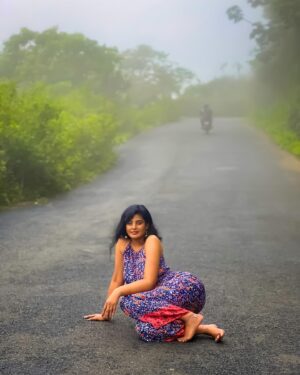 Preethi Kitchappan Instagram - It feels good to be lost in the right direction……

Vagamon diaries 

#instagood #instagram #insta #picoftheday #pictureoftheday #instafashion #instapic #vagamon #vacation #roadtrip #india #keralagram #kerala #instamood #moodygrams #explore #explorepage #viral #pictureoftheday #photoshoot #photographer #photography #road #lostseries #beautiful #instalove