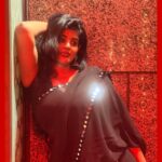 Preethi Kitchappan Instagram – Life is short so let my Pallu be long…..

Six yards of simple sophistication 🖤🤍🖤

#sareelover #saree #black #sareelove #pic #picoftheday #instafashion #black #insta #instagram #explorepage #explore #trending #blacksaree #instamood #moodygrams #photo #photoshoot #photographer #instapic #instadaily