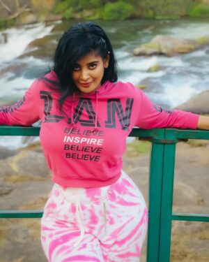 Preethi Kitchappan Instagram - I love you with all my butt… I would like to say heart… but unfortunately, my butt is bigger 🤓

#photo #pic #instagram #instagood #instafashion #explore #trending #photoshoot #model #instamood #moodygrams #insta #instatravel