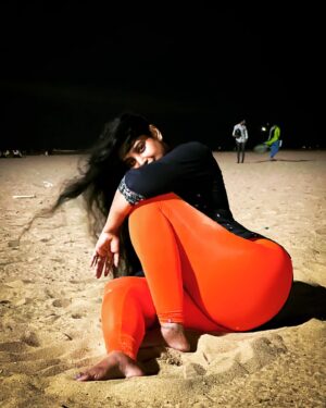 Preethi Kitchappan Instagram - I don’t try to be fire but fire tries to be me❤️….. any firefighters please???

#instagood #explore #explorepage #instagram #instalike #instamood #beach #night #instadaily #trending #viral #beachbum #marinabeach #desi #photography #photoofday #photooftheday #instaphoto #pictureoftheday #pic #picoftheday #instapic #instastyle #fire #hot #pose