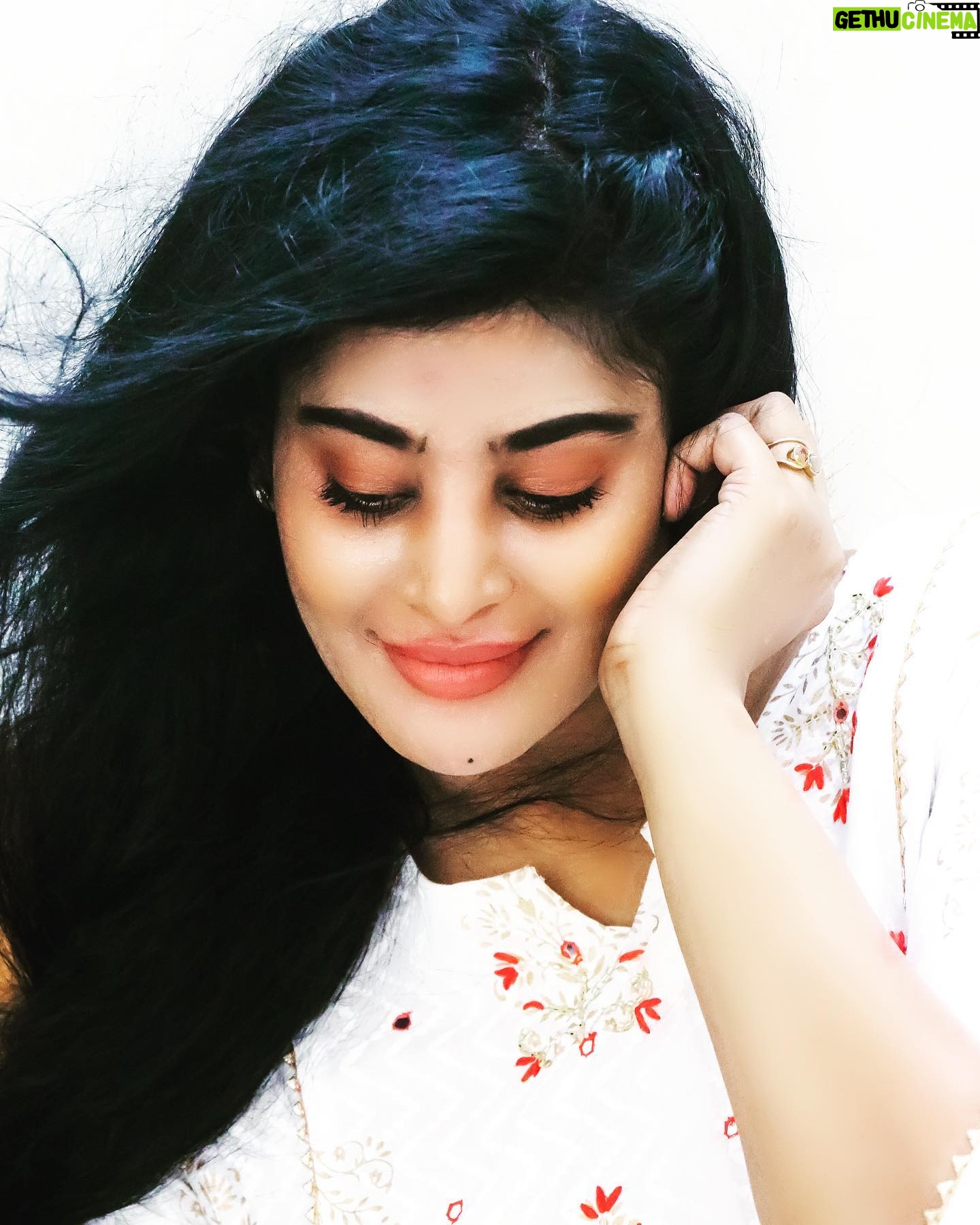 Preethi Kitchappan Instagram - These are the days we really live for😇 #instagood #instadaily #instalike #explore #explorepage #photography #instamood #moodygrams #instagram #instapic #pictureoftheday #post #white #peace #glamour #goodvibes #insta #desi #indian #instalove