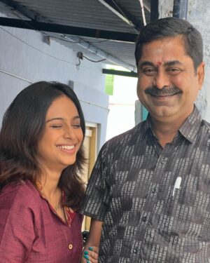 Preethiga Instagram - Somehow these both are the only person who can trust me , love me unconditionally, do anything for me, accepts me who I am inspite of all my faults 🫂 #dad #mom