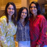 Preethiga Instagram – Fav peoples in a frame 🤎 I know I look funny in the pic but can’t resist myself from posting it
.
#preethiga #trendingpost #instagram