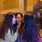 Preethiga Instagram – Fav peoples in a frame 🤎 I know I look funny in the pic but can’t resist myself from posting it
.
#preethiga #trendingpost #instagram