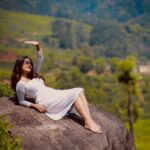 Preethiga Instagram – What is the society thinks if a women earns more? 
Some thinks how is she going to get a groom her expectations will be high if she earns more, some will be like she must be sleeping around with everyone so only she could do this , some will be like she showed her body and got likes in social media so only she bought a car or earns more . Seriously! What? A men who comments like this is either insecured that if a girl earns his male ego will go down or ashamed that he couldn’t do anything productive. And women who throws comments like these on another women first of all shame of you and the reason behind is aunties knows that their sons are not going to do anything better so trying to match us to their standards or jealous of the working women . But these silly reasons will never come in the way of a women who bust her ass and work hard , lives alone and trying to come up in her passion . HATSOFF women 🪖 
.
#preethiga #women #feminism #transparent
