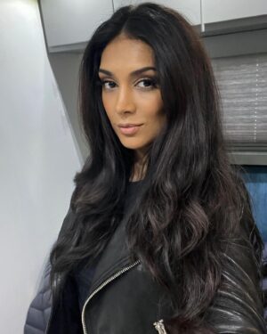 Preeti Desai Instagram - I play pretend. Swipe for real me