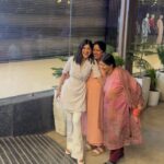 Preeti Singh Instagram - Happy Mother’s Day ♥️🤗… . . . #happymothersday #dinnernight #grateful #blessed #mothersday