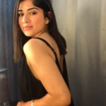 Preeti Singh Instagram - Just in case you need to know I fall in love with you a little bit more 💕 . . . #selftalk #dailyaffirmations #portraits #explore #fyp