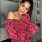Preeti Singh Instagram - Hosanna ❤️ . . #selfportraits #summeroflove #polkadot #offshoulderdress #explore #fyp