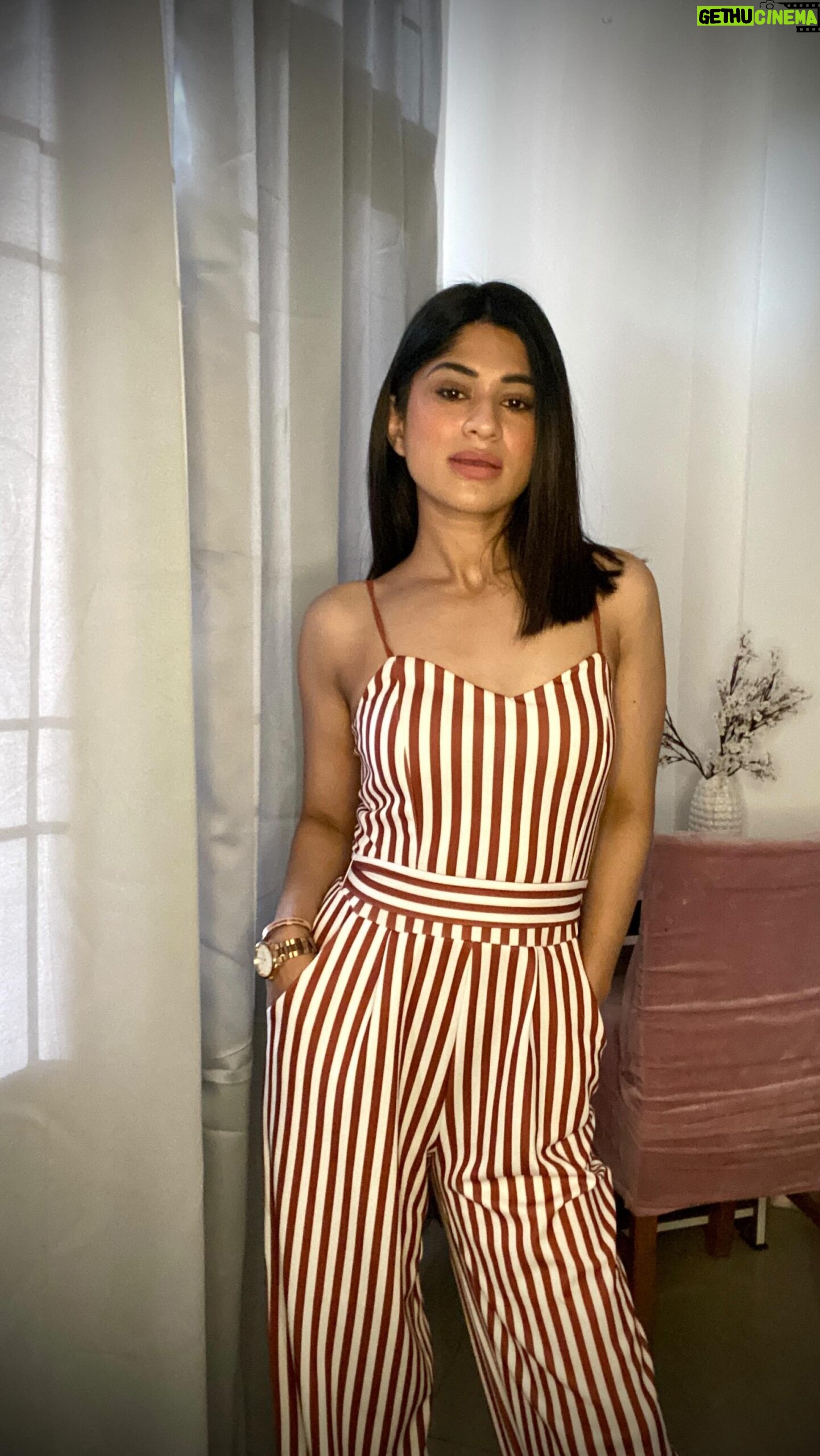 Preeti Singh Instagram - The perfect blend of comfort and style. Wearing @onlyindia . . . #amazonfashion #comfy #stylish #fashionable #explore #fyp #trending #jumpsuit