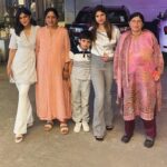 Preeti Singh Instagram - Late uploads but genuine vibes!♥️ . . . #happymothersday #familia #blessed #grateful #countingmyblessings