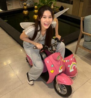 Preeyaphat Lawsuwansiri Instagram - 🧚‍♀️✨ #gmmtvouting2024