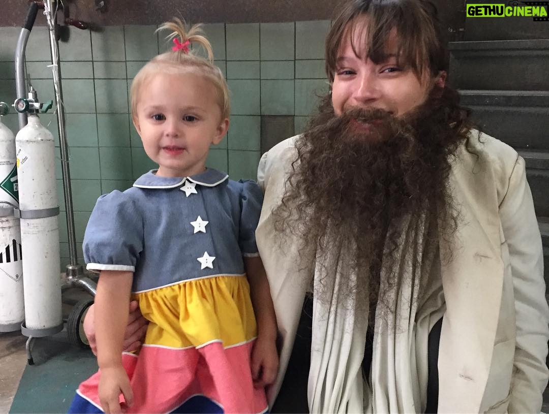 Presley Smith - 37K Likes - When I didnāt like the Klaus photo doubles,I often demanded mom and dad to be them instead!