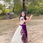 Princy Prajapati Instagram – I’m too late for this trend 💁🏼‍♀️

#trending #viral #reels #dance #thumakthumak