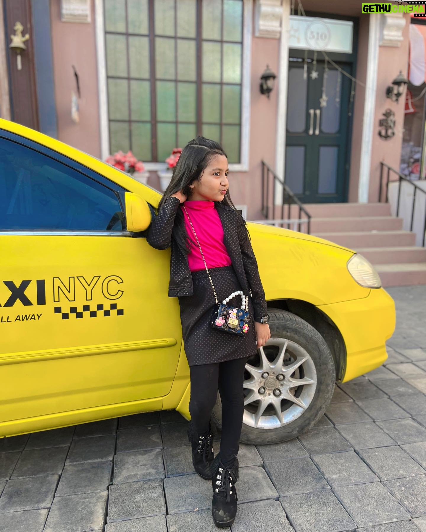 Princy Prajapati - 7.3K Likes - 💕💕…..
Outfit: @taffykids_official
#princyprajapati #pari #anupamaa