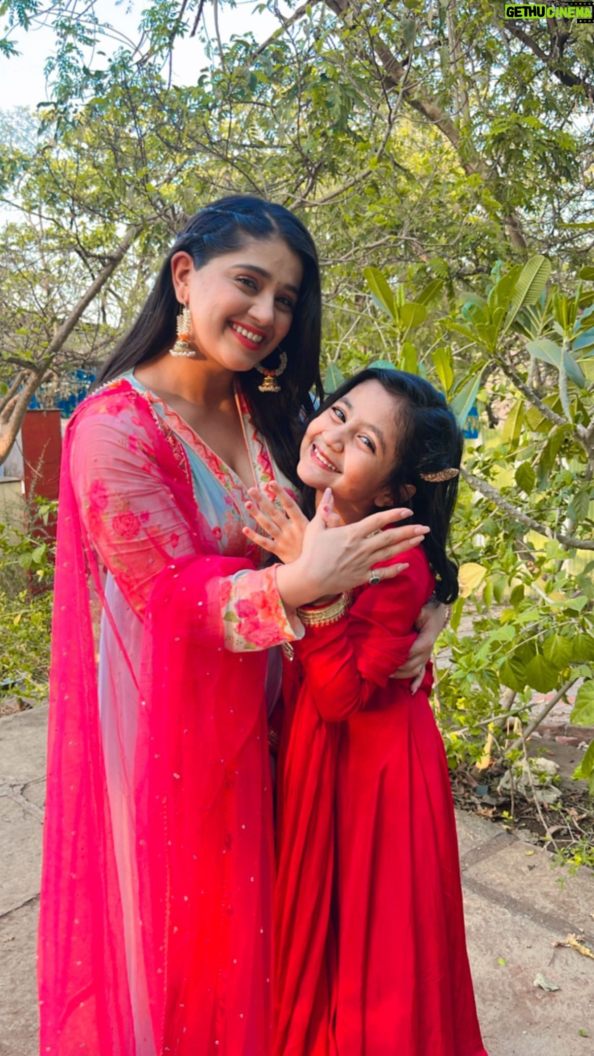 Princy Prajapati - 35.1K Likes - Let’s Find Useless Bhavra 🥰….
#reels #trending #anupamaa #dance