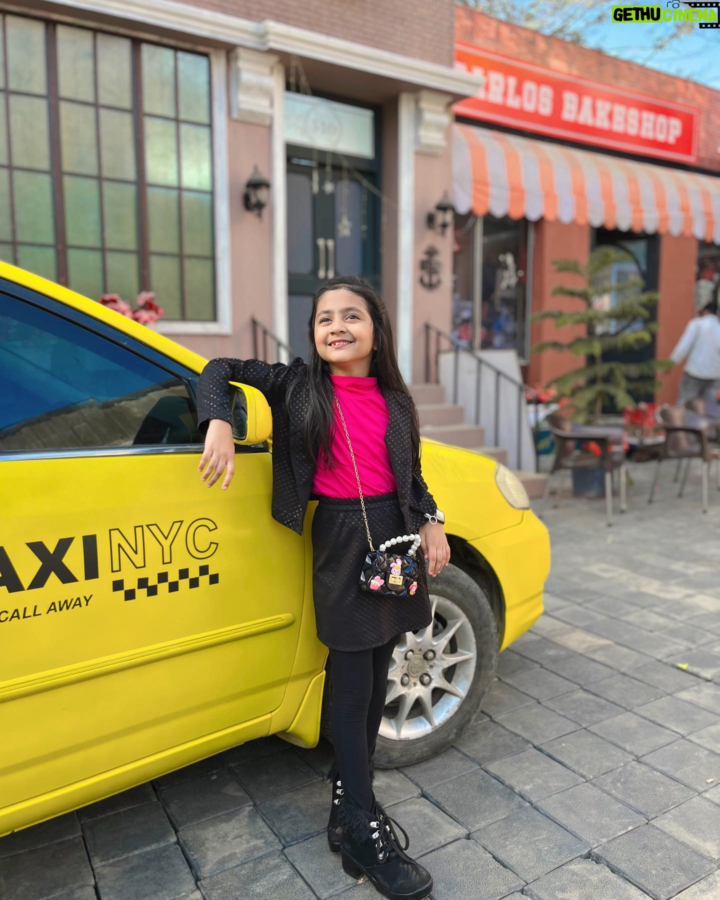 Princy Prajapati - 7.3K Likes - 💕💕…..
Outfit: @taffykids_official
#princyprajapati #pari #anupamaa