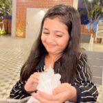 Princy Prajapati Instagram – Konsa khajana chura liya jo ese dekh rhe ho bhaiya😅😅

#reels #trending #funny #explore