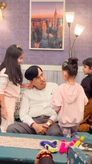 Princy Prajapati Instagram - Hamare Pyare Dadaji🥰

#reels #dadaji #anupamaa #explore