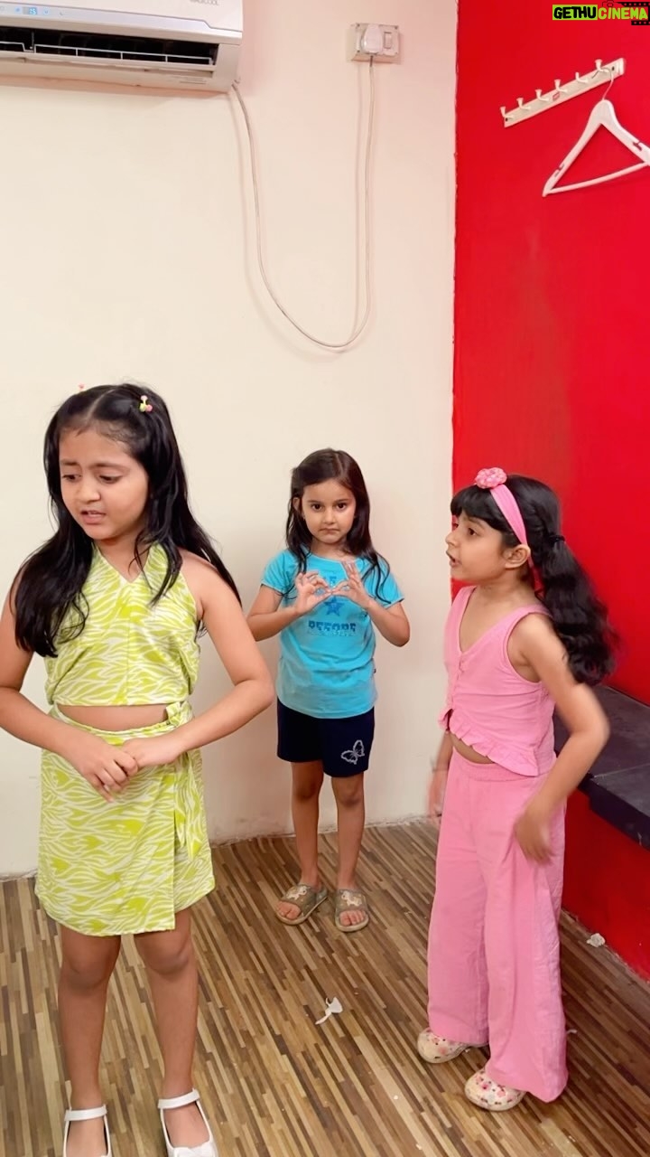 Princy Prajapati - 69.4K Likes - Just for fun😂❤️
#funnyreels #bestie #viral #viralreels #instareels #reelsofinstagram #comedyreels #anupama #coactorslikefamily❤️