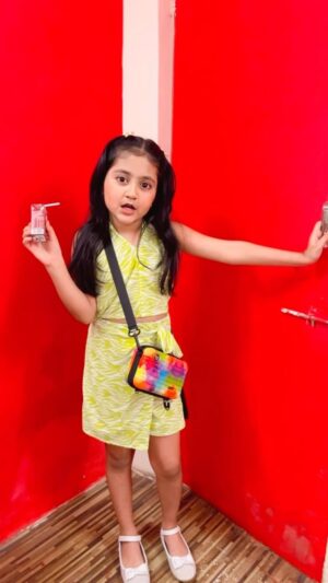 Princy Prajapati Instagram - Wait for end 😅😅

👗: @taffykids_official 

#reels #anupamaa #funny