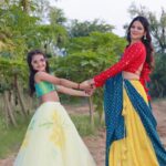 Princy Prajapati Instagram – Thumak thumak with mumma 🥰

#dance #trending #reels #viral