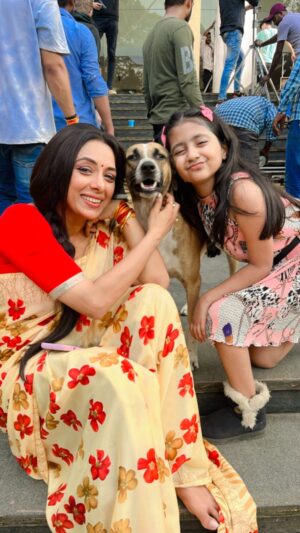 Princy Prajapati Instagram - Cute moments 🥰❤️🧿
@rupaliganguly ma’am love u❤️

👗: @tinybabyindia 

#reels #trending #viral #anupamaa #explore #pari