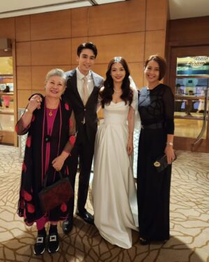 Priscelia Chan Instagram - It was a lovely wedding last night. Heartfelt moments filled with so much gratitude and love for their parents and loved ones..
The creativity in the videos were superb too laaaa..so apt of @joelchoozw style 😆👏👏👏🤣😎
Congratulations Mr and Mrs Joel Choo！ Forever love and bliss ♥️
恭喜厚仁大哥家有喜事😊🎉🌻