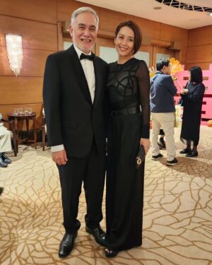 Priscelia Chan Instagram - It was a lovely wedding last night. Heartfelt moments filled with so much gratitude and love for their parents and loved ones..
The creativity in the videos were superb too laaaa..so apt of @joelchoozw style 😆👏👏👏🤣😎
Congratulations Mr and Mrs Joel Choo！ Forever love and bliss ♥️
恭喜厚仁大哥家有喜事😊🎉🌻