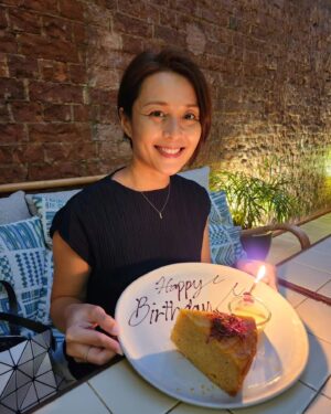Priscelia Chan Instagram - Thank you for all the lovely birthday messages and 💛 My heart is full with your ♥️😍。Thankful for the angels I met today too 😇
Sharing God's blessings with all of you too 😊🌻✨️