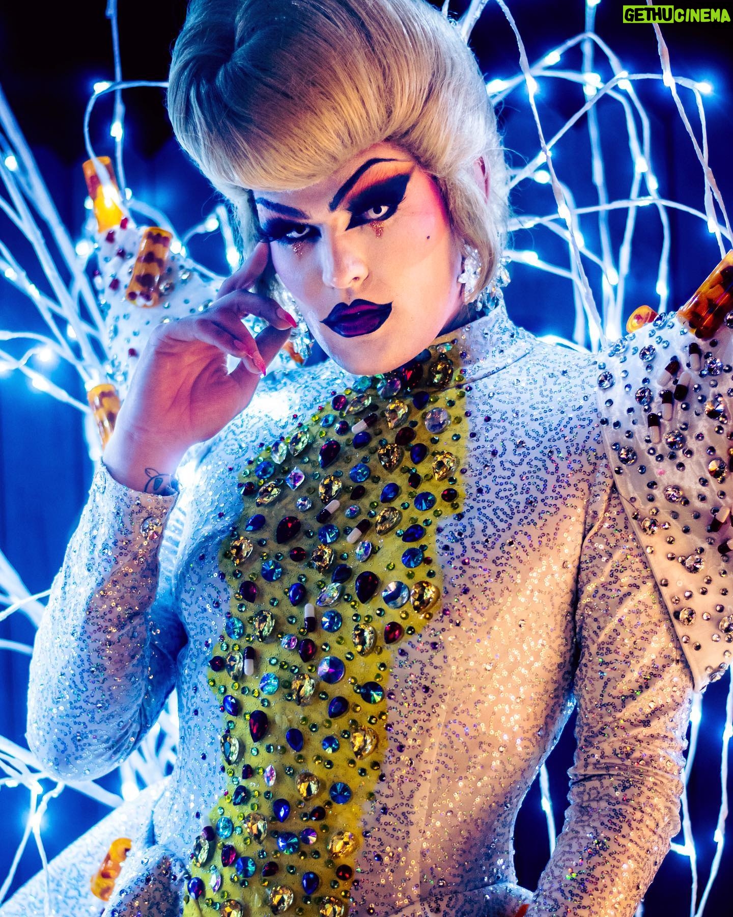 Priscilla Chambers - 5.5K Likes - ✨💊✨
Photo by @_syd_arts_