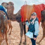 Priscilla Betti Instagram - Alors, chameau 1 ou 2 bosses ?! 😂 🐪