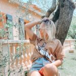 Priscilla Betti Instagram - Un air de Provence 🌿 Photo by @insta_minutepapillon ❤️