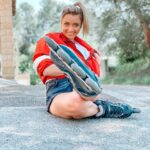 Priscilla Betti Instagram - Jour #off🤞Je vous aurai bien fait un triple Axel à rollers mais ça fait des années que je ne suis pas montée dessus 😁🤣 Vous savez en faire vous ?! En tout cas j’ai bien rigolé ! Je vais vous poster une petite vidéo vous allez rire avec (de) moi 🤣🤣🤣 🌪️ Photos by @insta_minutepapillon / @mrdiraison / @mrlouviot