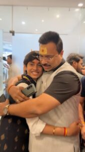 Pritam Kagne Instagram - आमचा नवीन चित्रपट “खुर्ची” या प्रीमियर मधले काही क्षण. खुर्ची हा सिनेमा चित्रपटगृहात जाऊन पहा आणि मला नक्की कळवा आता खुर्ची आपलीच #Khurchi #खुर्ची #12_January_2024 Presenter: Santosh Kusum Hagavane Banner: Aaradhya Motion Films | Yogasha Films Director: Shiv Dharmaraj Mane | Santosh Kusum Hagavane Producer: Santosh Kusum Hagavane | Yogita Gawli । Pradeep Nathhising Nagar Co-Producer: Dr. Amit Bairagi | Aatish Ankush Jawalkar Writer: Santosh Kusum Hagavane Artists: Raqesh Bapat | Akshay Waghmare | Aryan Hagavane | Suresh Vishwakarma | Pritam Kagne | Pranav Pimpalkar | Mahesh Ghag | Kalyani Nandkishor | Shreya Pasalkar । Meghraj Raje Bhosale । Aradhana Sharma Distributor: BoxHit Movies Yogita Gawli । Santosh Kusum Hagavane A #BoxHitMovies and #CitylightPictures Nationwide Release #politics #power #might #drama #public #vote #election #film #movie #promotion #marathi #law #jail