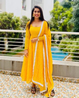 Priya Hegde Instagram - All about darling @_tejaswini_gowda_official & @amardeep_chowdary ‘s haldhi function 

This beautiful outfit is from @neharajappa_official ❤️

#happyface #haldhifunction #tejuamar #congratulations #weddingvibes #stayhappy😊