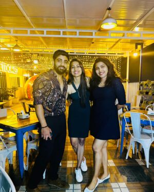 Priya Hegde Instagram - Just a birthday vibe with my loved ones ❤️
Thanks would be the small word for all the lovely wishes I received 🤗🤗 you all made my day 💕
Pc @storm___photography 

#birthdaygirl #happyface #lovedones #bangalore #home #priyahegde❤️ #happysoul #loveyouall