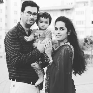 Priya Manjunathan Instagram - Challange accepted 👍 thanks for nominating me @iyyshh_24 @nivashinidivya 😊❤️