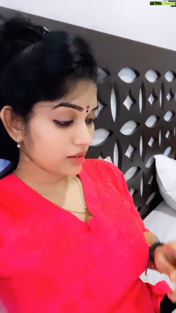 Priya Joe - 5.3K Likes - 😂குச்சி மிட்டாய கூட முழுசா தின்ன முடியலடா😂
.
.
#funny #moment 🙊🫣🤭🤣
.
.
.
#♥️ #200 #k #followers #instagram #thankful #childhoodmemories #child #cutebaby #happy #feelings #my #favorite #saturday #vibes #loveit #cute #pink #baby #instadaily #true #heart #instagram #priyajoe7 #reels #always #behappy #positivevibes #staysafe😇