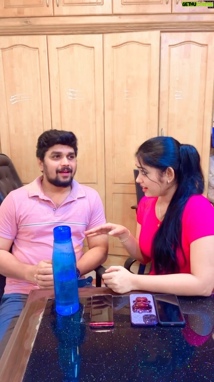 Priya Joe Instagram - Padam nadikiranu sonnathu thappaa poche 😜🤪😂 #♥️ #200 #k #followers #instagram #thankful #brother #loveyou #brothersisterlove #strong #bond #life #long #happy #goodvibes #cute #baby #memories #true #heart #instagram #priyajoe7 #reels #always #behappy #positivevibes #staysafe😇
