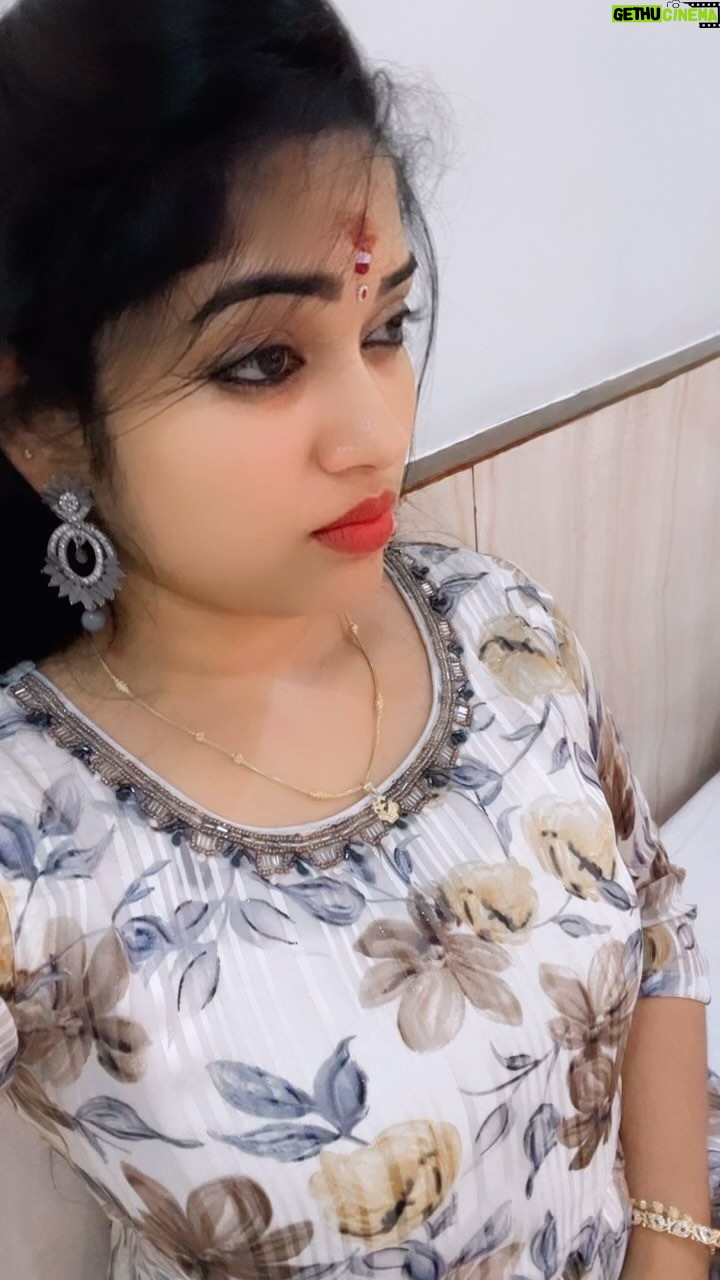 Priya Joe - 45.6K Likes - 😍♥️Friday✨Vibes♥️😍
.
.
😍😘✨💛♥️💛✨😘😍
.
.
.
#♥️ #200 #k #followers #instagram #thankful #childhoodmemories #child #cutebaby #happy #feelings #my #favorite #melody #friday #vibes #loveit #cute #pink #baby #instadaily #true #heart #instagram #priyajoe7 #reels #always #behappy #positivevibes #staysafe😇