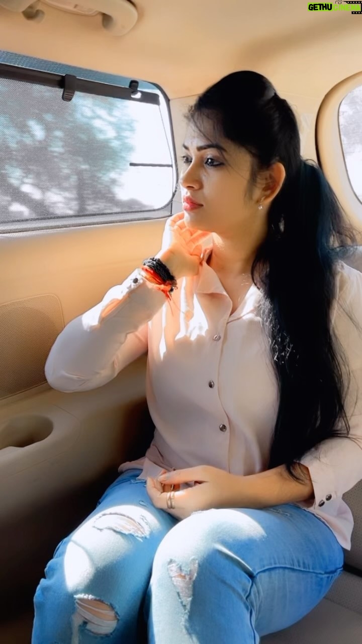 Priya Joe - 31.7K Likes - ✨😍♥️Kannalae Katti Vaikkava Ada Mama Yen Kaiyalae Pottu Vaikkava♥️😍✨
.
.
.#valentines #day #special 🌿✨😍♥️😍✨🌿
.
.
#♥️ #200 #k #followers #instagram #thankful #happy #feelings #my #favorite #song #tamilsongs #wednesday #vibes #loveit #cute #pink #baby #instadaily #true #heart #instagram #priyajoe7 #reels #always #behappy #positivevibes #staysafe😇