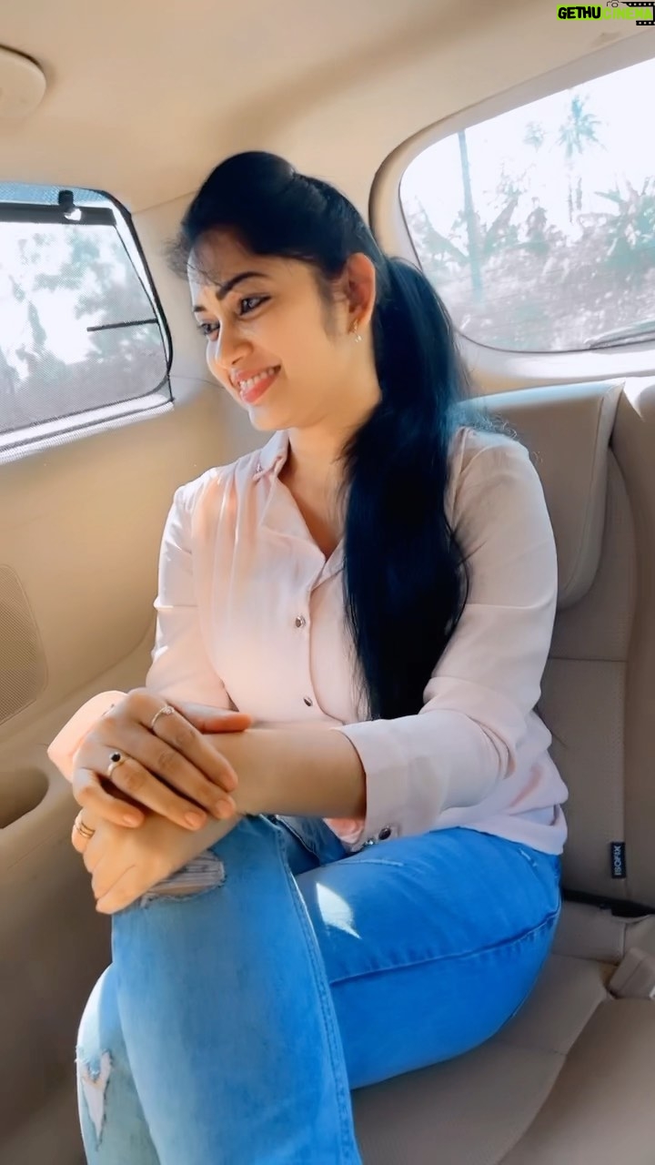 Priya Joe - 5.7K Likes - ✨😍♥️காதலுடன்💝காதல்💝களிப்புடன்😍கனிய🥰இனிய💝காதலர்தின😍நல்வாழ்த்துகள்🥰💝🥰♥️😍✨
.
.
.#valentines #day #special 🌿✨😍♥️😍✨🌿
.
.
#♥️ #200 #k #followers #instagram #thankful #happy #feelings #my #favorite #song #tamilsongs #tuesday #vibes #loveit #cute #pink #baby #instadaily #true #heart #instagram #priyajoe7 #reels #always #behappy #positivevibes #staysafe😇