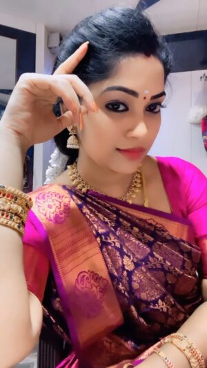 Priya Joe Instagram - ✨😍♥️Yempera Nee Solla Yedho Aagiponene♥️😍✨
.
.
🥰😍✨🌿💛♥️💛🌿✨😍🥰
.
.
சீதா ராமன் | திங்கள் - வெள்ளி இரவு 7.30 மணிக்கு..😍♥️✨🌿#priyajoe7 #new #avatar #positivity
 #seetha #vibes #seetharamam #trending 
#♥️ #200 #k #followers #instagram #thankful #happy #song #saturday #vibes #loveit #cute #pink #baby #instadaily #true #heart #instagram #priyajoe7 #reels #always #behappy #positivevibes #staysafe😇