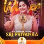 Priya Joe Instagram - Most Promising Actor Female...!!! @priyajoe7official Zee Tamil குடும்ப விருதுகள் 2023. #ZeeTamilKudumbaVirudhugal2023 #ZTKV #ZTKV2023 #ZeeTamil
