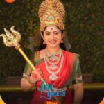 Priya Joe Instagram - Goissss neega ready-ah? சீதா ராமன் | மே 4 | இன்று மாலை 6:00 மணிக்கு #SeethaRaman #Seetha #Mahalakshmi #Zeetamil