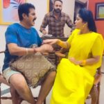 Priya Joe Instagram - Yenna Uruttu Uruttran Paru…. @zeetamizh @seetha_raman_forever @seetharaman_official_fanclub @_seetaramam @seetha__ramam__ @zee5tamil #trending #trendingreels #trendingcomedy #comedy #comedyreels #tamilcomedy #goundamanisenthil #goundamanisenthil