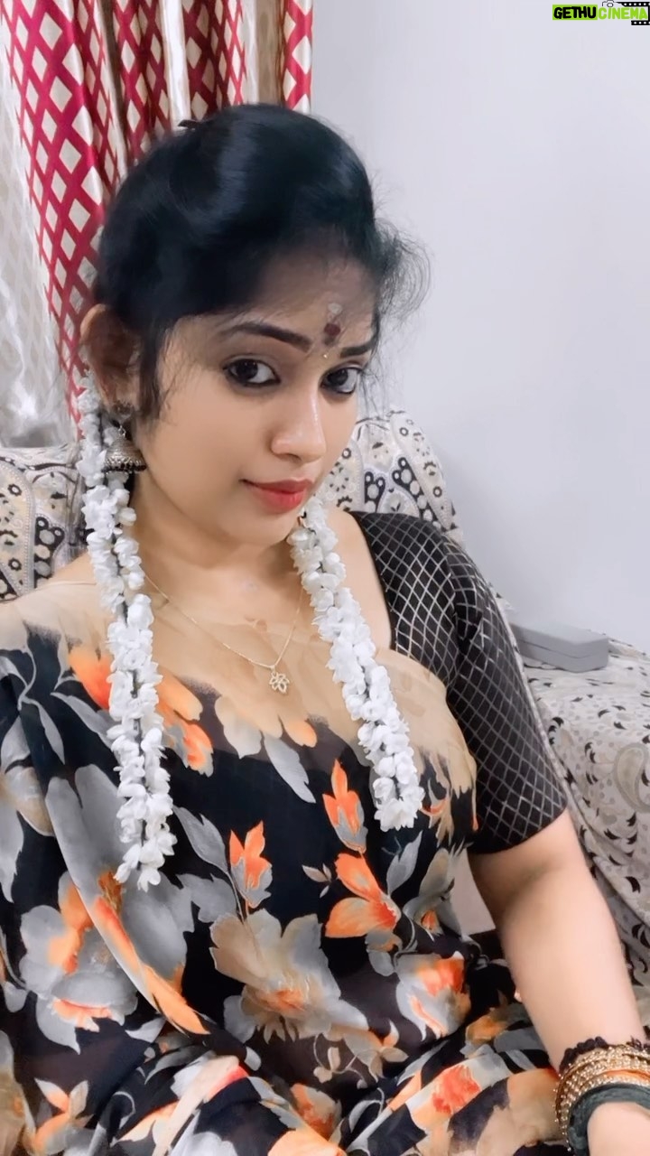 Priya Joe - 7.5K Likes - ✨😍♥️மழை வந்த நேரத்தில்
குடையாக வா மாமா♥️😍✨
.
.
🤩😍✨🌿💛♥️💛🌿✨😍🤩
.
.
#♥️ #200 #k #followers #instagram #thankful #happy #feelings #rainyday #my #favorite #rainyday #saree #love #tamilsongs #melody #tuesday #vibes #loveit #cute #pink #baby #instadaily #true #heart #instagram #priyajoe7 #reels #always #behappy #positivevibes #staysafe😇